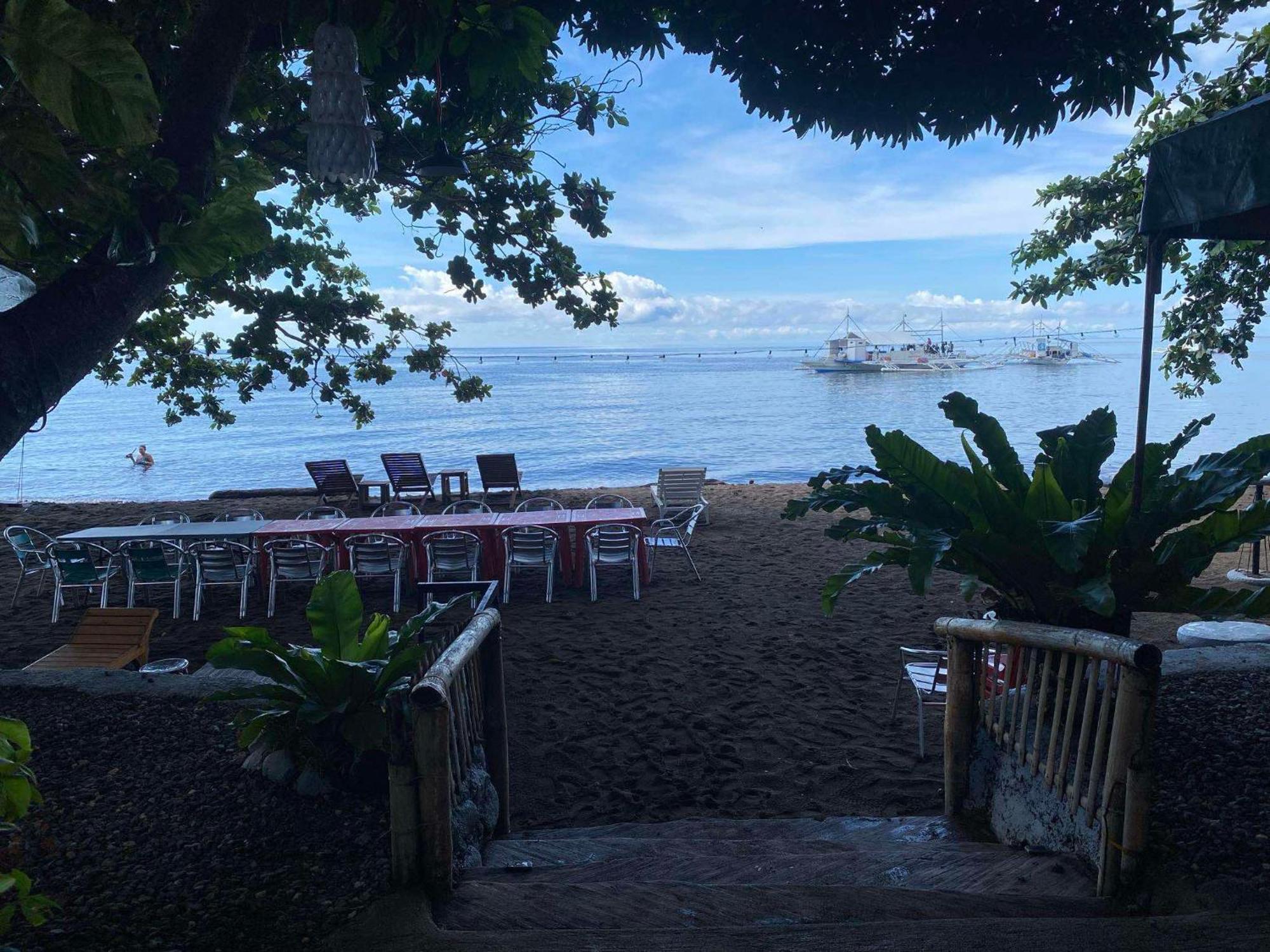 Glamping Dome Dauin Beach Resort 외부 사진